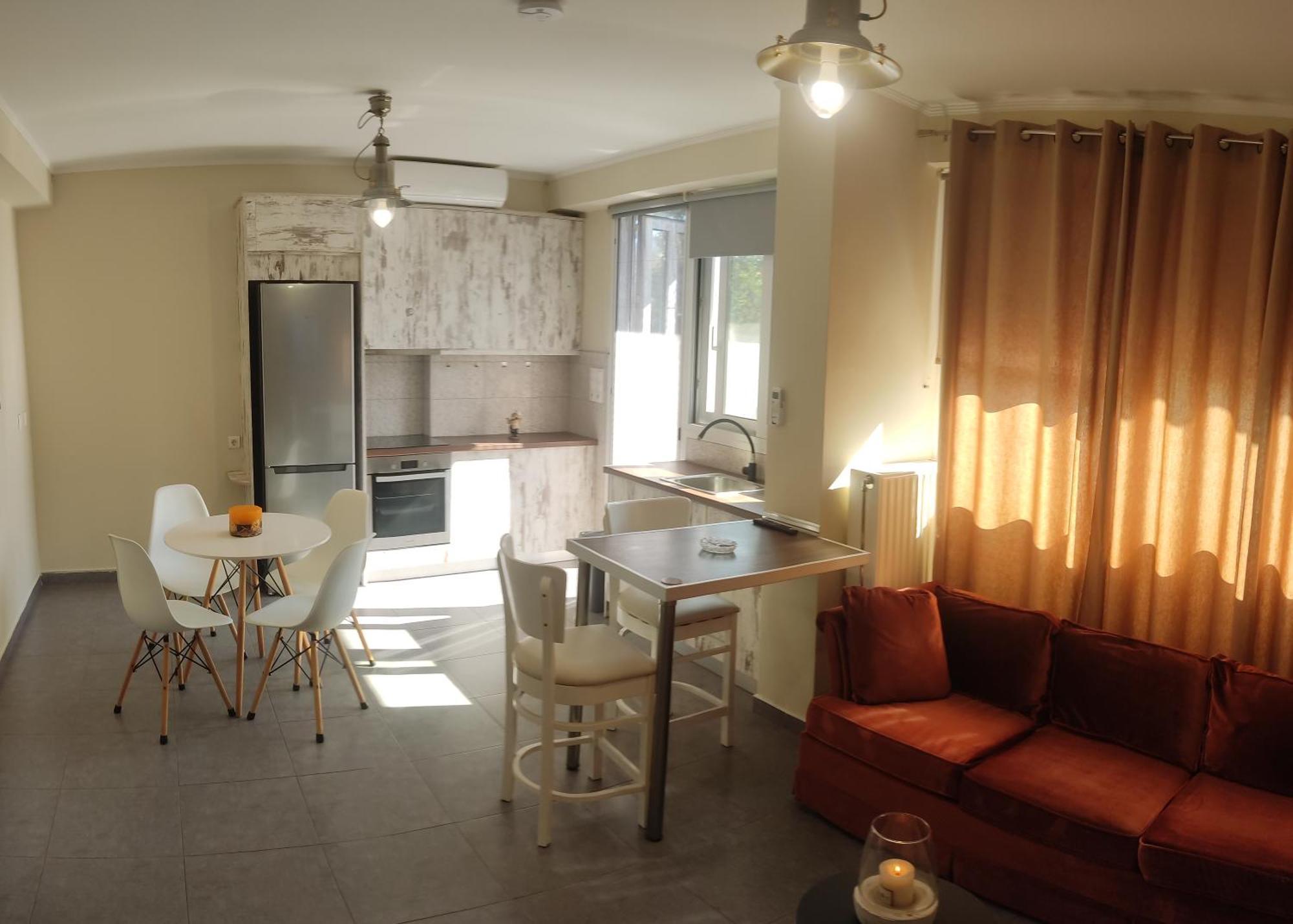 Vasilikis Apartment Kalamata Exterior photo